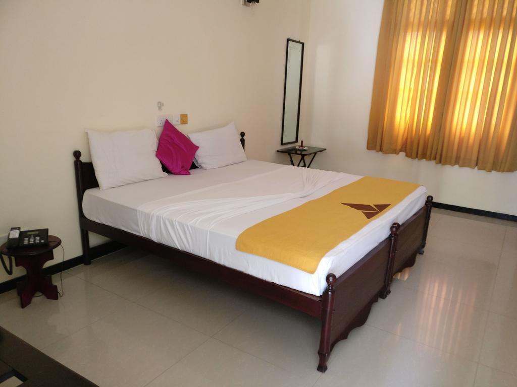 Jayasinghe Holiday Resort Катарагама Екстер'єр фото